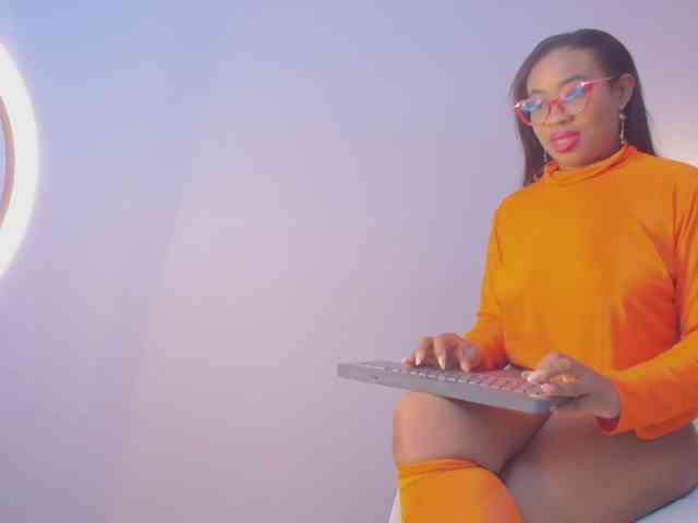 CaseyMoons webcam