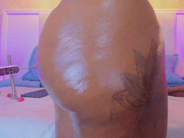 CaseyMoons webcam