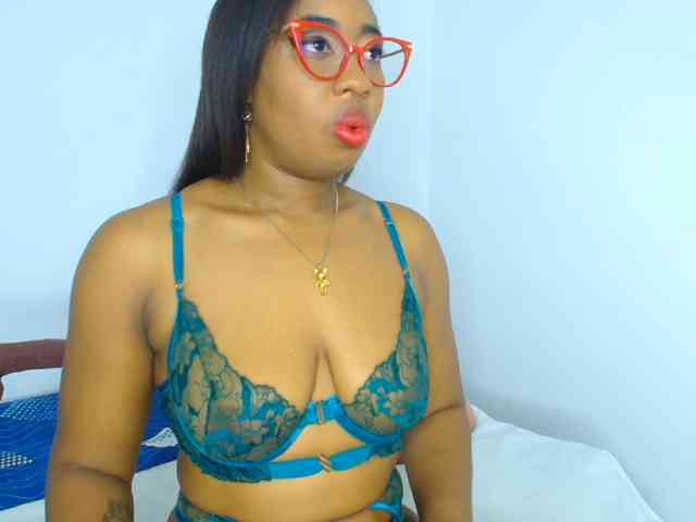 CaseyMoons webcam