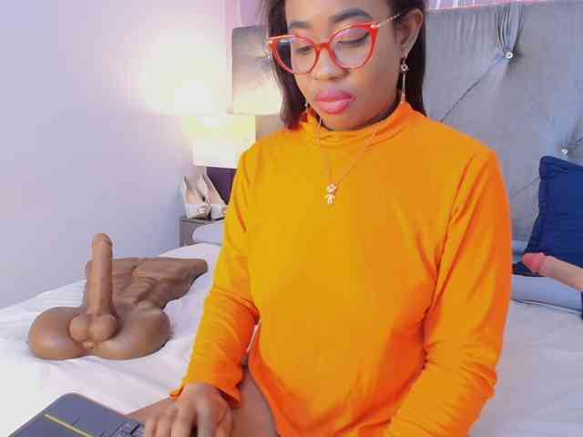 CaseyMoons webcam