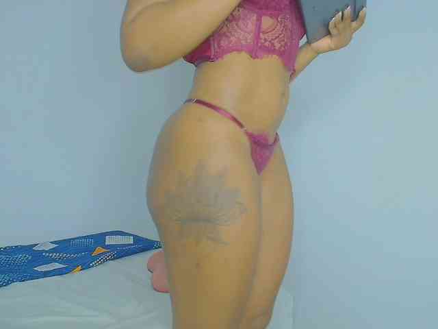 CaseyMoons webcam