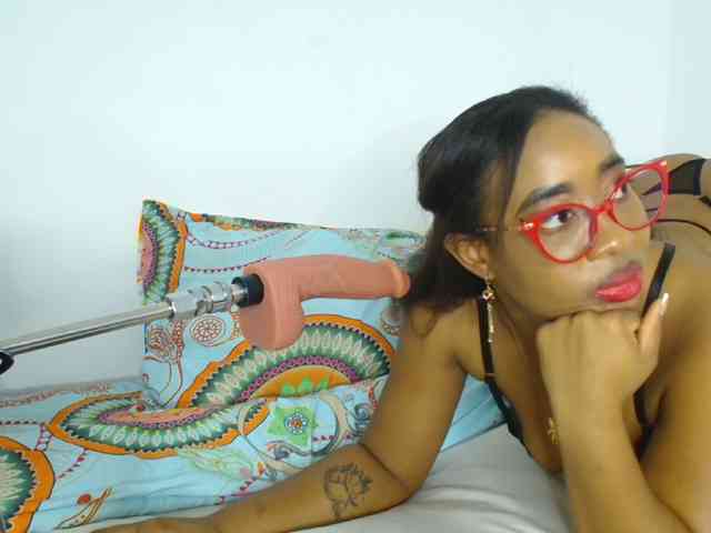 CaseyMoons webcam