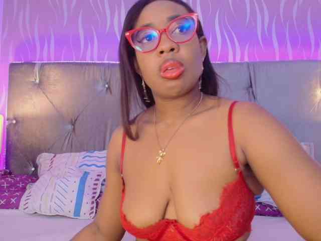 CaseyMoons webcam