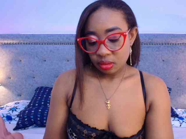 CaseyMoons webcam
