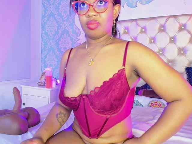 CaseyMoons webcam