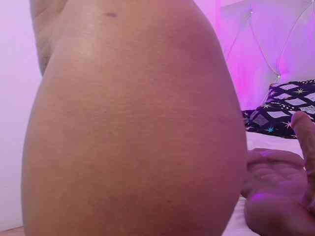 CaseyMoons webcam