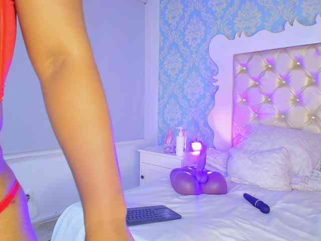 CaseyMoons webcam