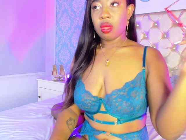 CaseyMoons webcam