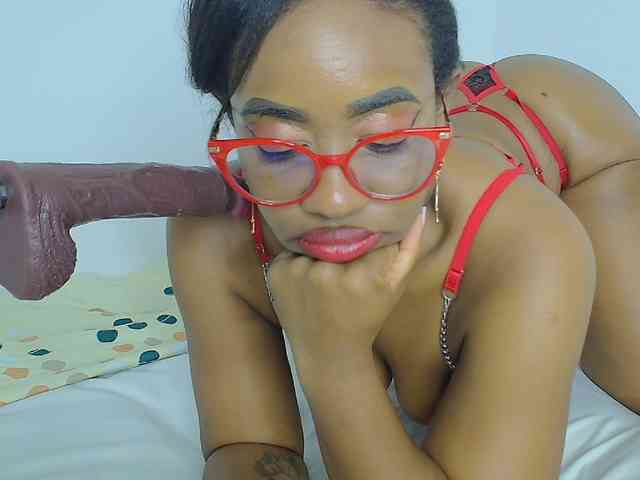 CaseyMoons webcam
