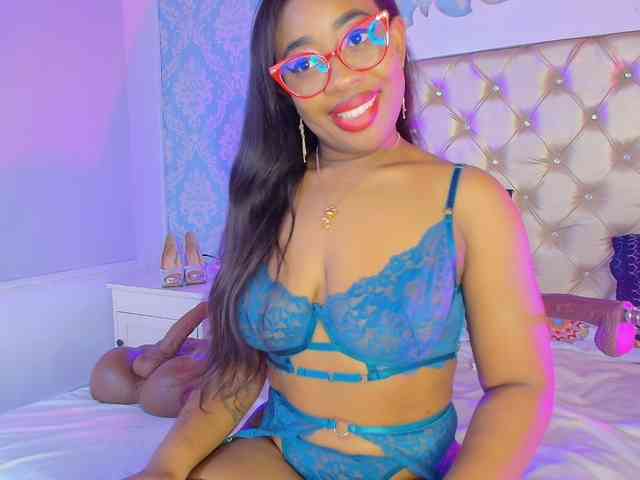 CaseyMoons webcam