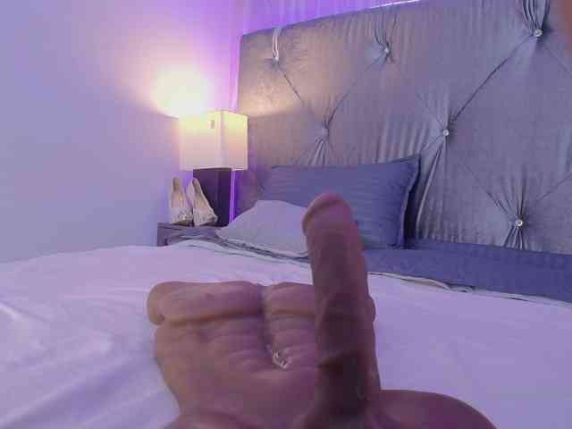 CaseyMoons webcam