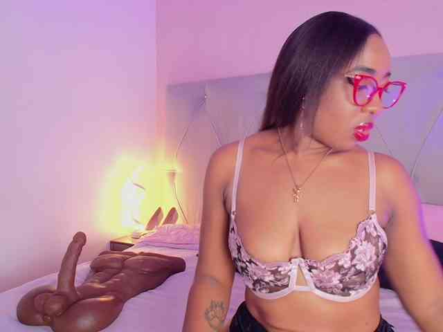 CaseyMoons webcam