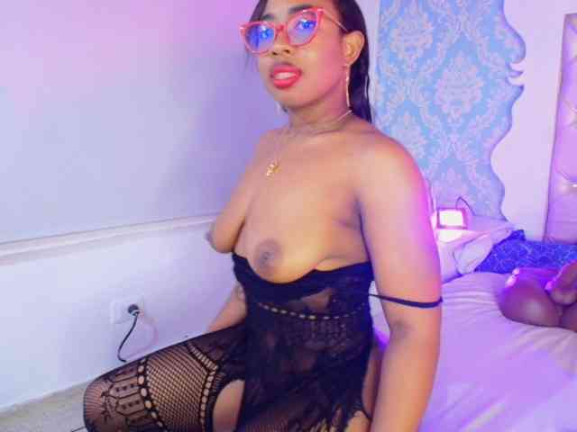 CaseyMoons webcam