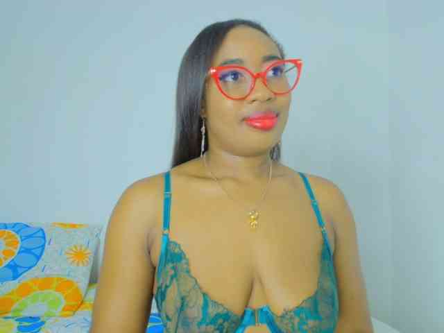CaseyMoons webcam