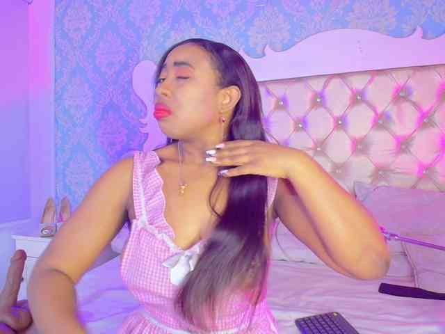 CaseyMoons Live Webcam on BongaCams