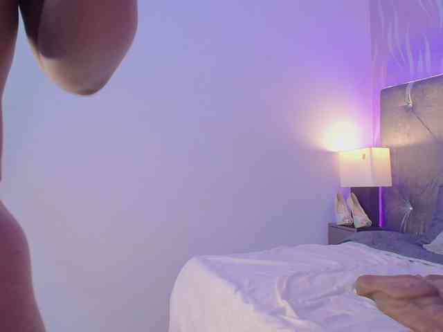 CaseyMoons webcam