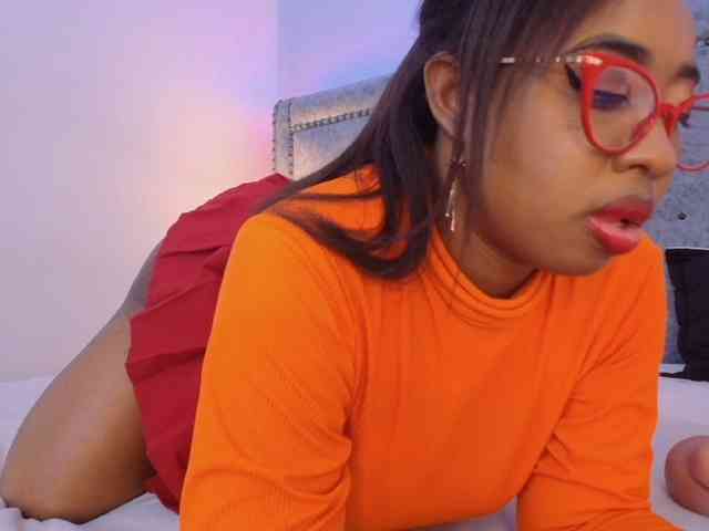 CaseyMoons webcam