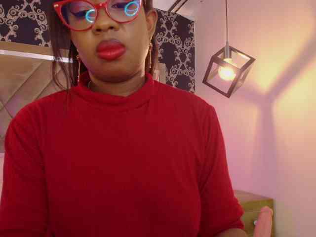 CaseyMoons webcam