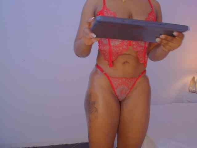 CaseyMoons webcam