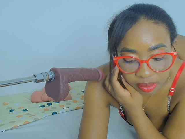 CaseyMoons webcam