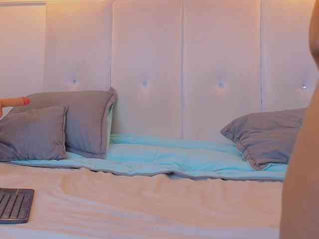 CaseyMoons webcam