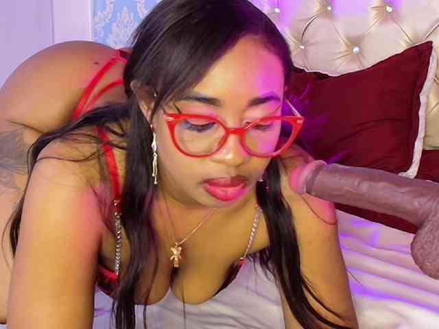 CaseyMoons webcam