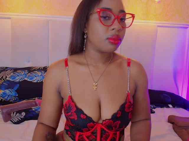 Modelo: CaseyMoons
