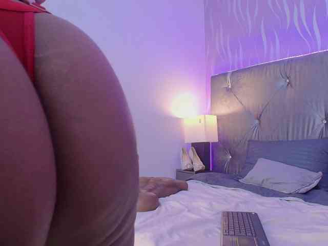 CaseyMoons webcam