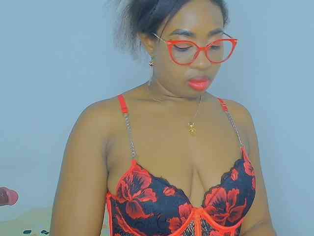 CaseyMoons webcam