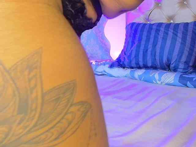 CaseyMoons webcam