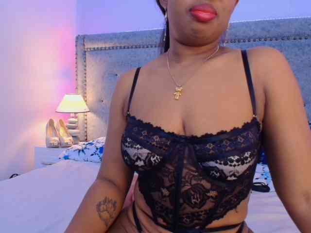 CaseyMoons webcam