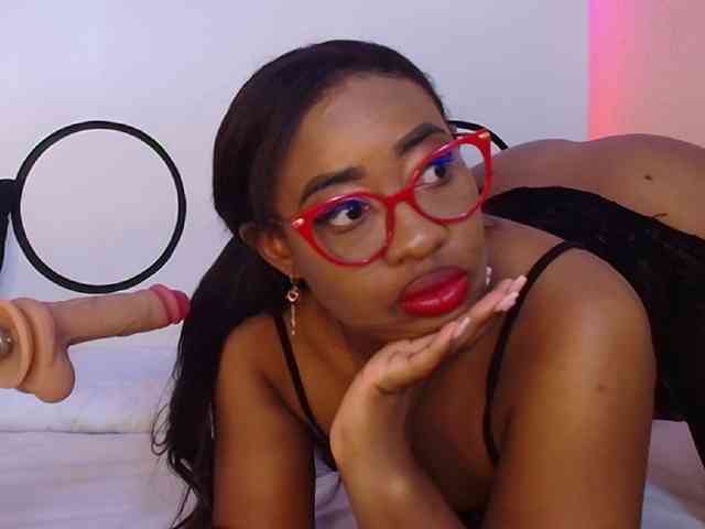 CaseyMoons webcam