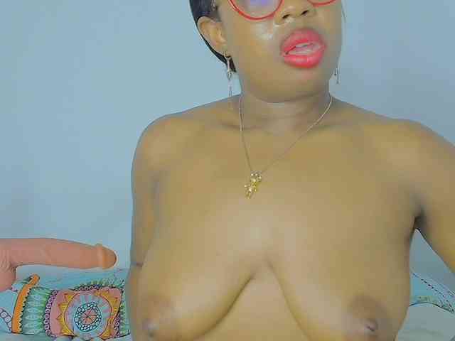 CaseyMoons webcam