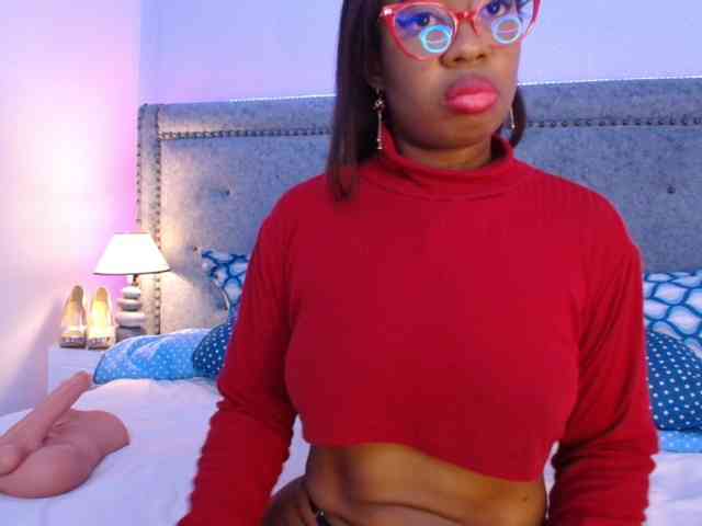 CaseyMoons webcam