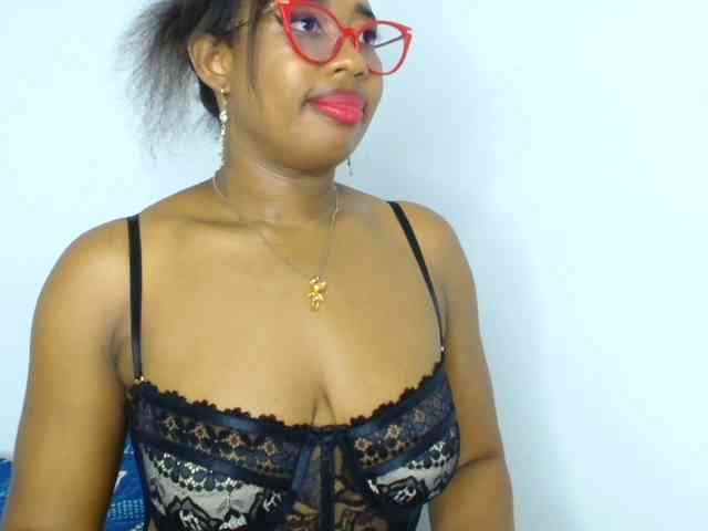 CaseyMoons webcam