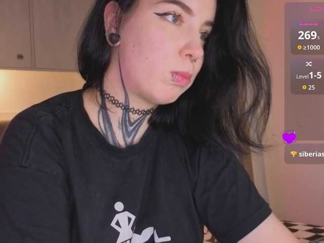 Live трансляция Vivi-Squirrel - slutnetki.online