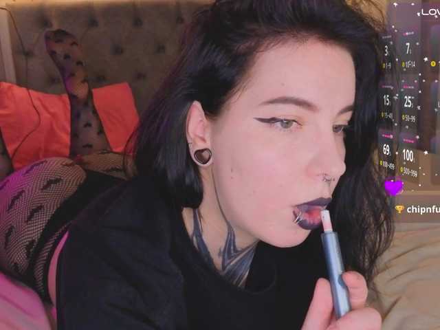 Vivi-Squirrel live cam on BongaCams