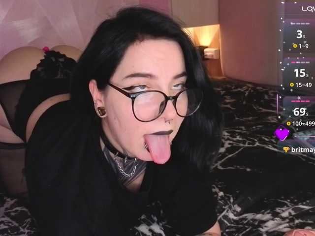 Vivi-Squirrel live cam on BongaCams