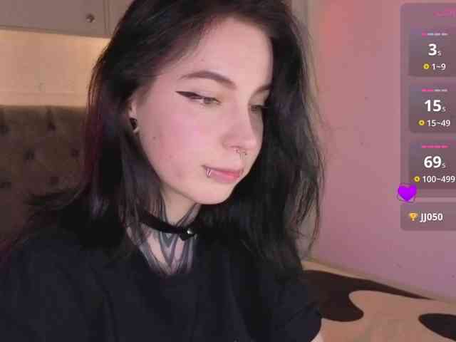 vivi-squirrel's live room