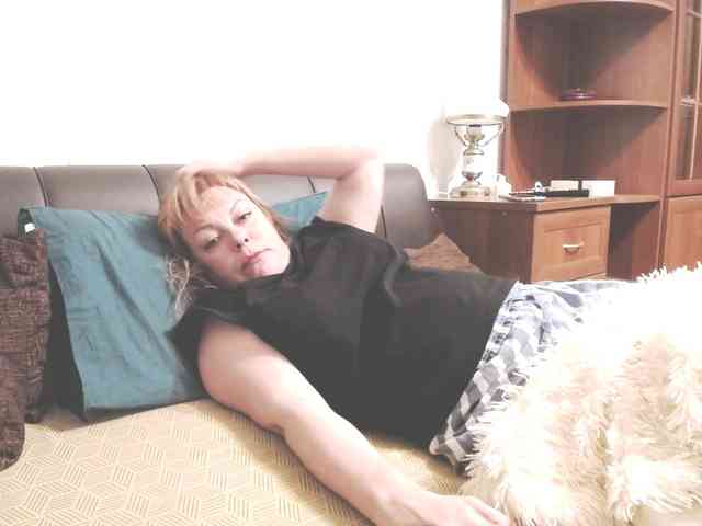 Marina378 Live Webcam on BongaCams