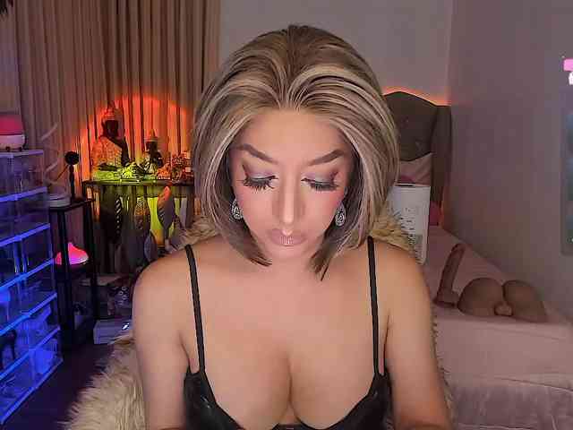 DreamGoddess Sex Cam Show