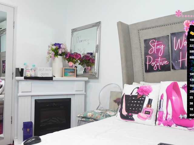 LexyRene live cam on BongaCams