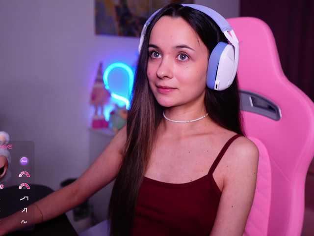 JuicyAngel's BongaCams show and profile