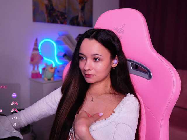 JuicyAngel's BongaCams show and profile