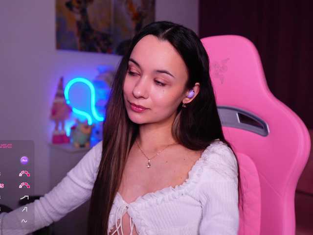 JuicyAngel's BongaCams show and profile