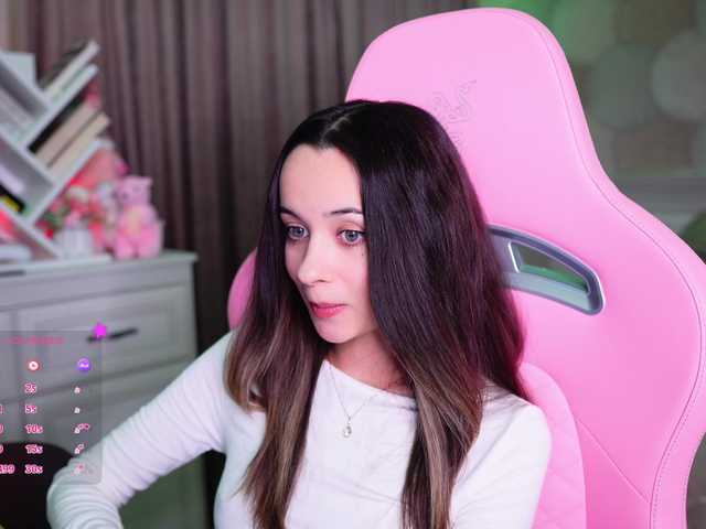 JuicyAngel live cam preview