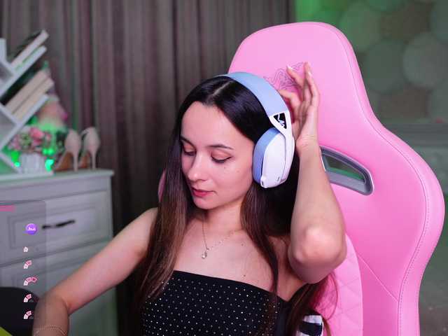 JuicyAngel live cam on BongaCams