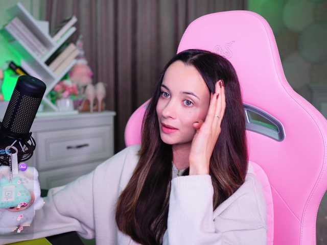 JuicyAngel live cam on BongaCams