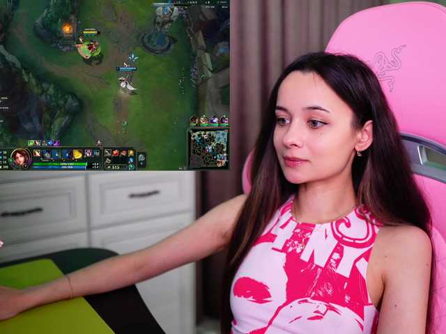 JuicyAngel live cam on BongaCams
