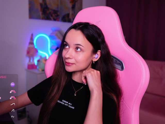 JuicyAngel's BongaCams show and profile